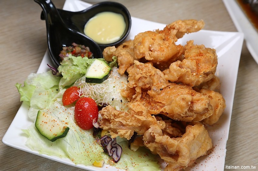 台南南科美食｜柏柏爾簡餐.火鍋~平價美味料多實在!另類特色火鍋一品花雕雞一鍋兩吃讓人好上癮!! - 台南好Food遊