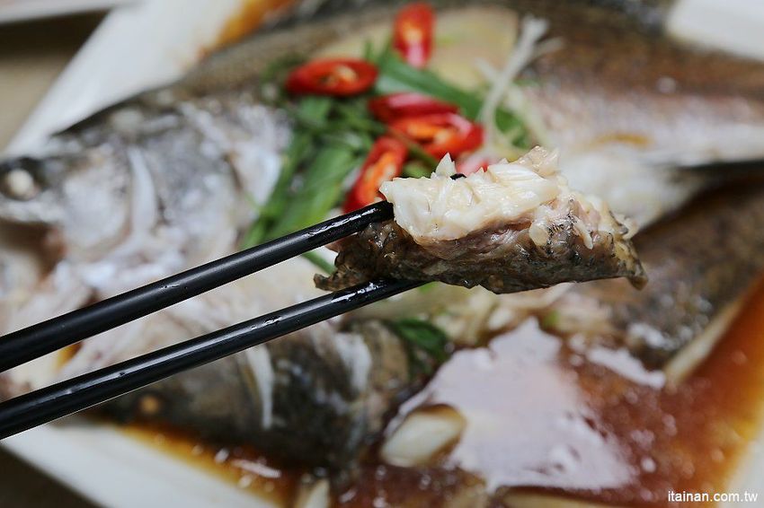 台南南科美食｜柏柏爾簡餐.火鍋~平價美味料多實在!另類特色火鍋一品花雕雞一鍋兩吃讓人好上癮!! - 台南好Food遊