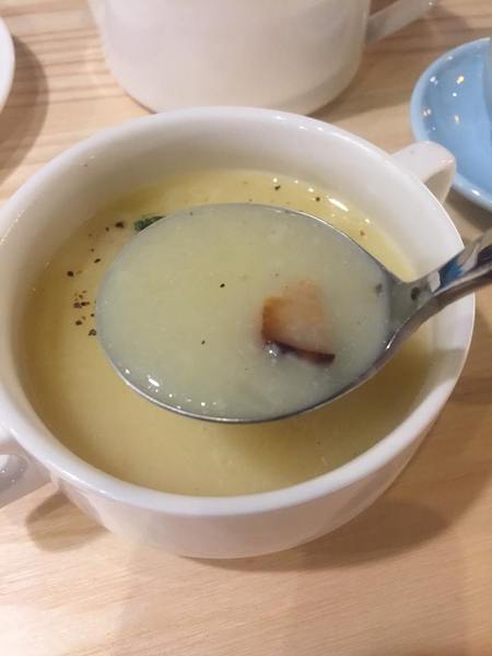 屋裡 In House 義式餐廳:屋裡 In House 義式餐廳-科博館附近大推義式料理 超美味北義拼圖pizza 一年快閃趕緊把握!!!