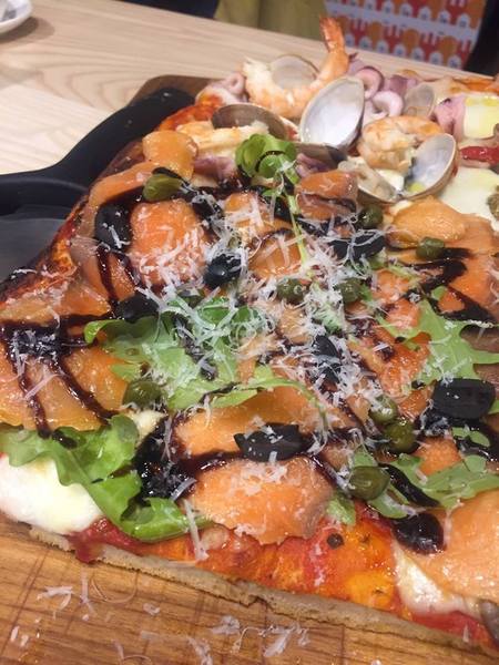 屋裡 In House 義式餐廳:屋裡 In House 義式餐廳-科博館附近大推義式料理 超美味北義拼圖pizza 一年快閃趕緊把握!!!