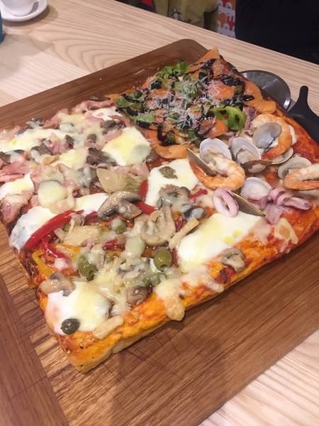 屋裡 In House 義式餐廳:屋裡 In House 義式餐廳-科博館附近大推義式料理 超美味北義拼圖pizza 一年快閃趕緊把握!!!