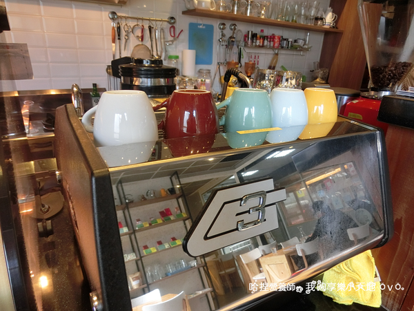 【北投美食】《茶咖控輕食咖啡館》輕食、咖啡、下午茶，隱藏在全聯旁的吉利廣場內！