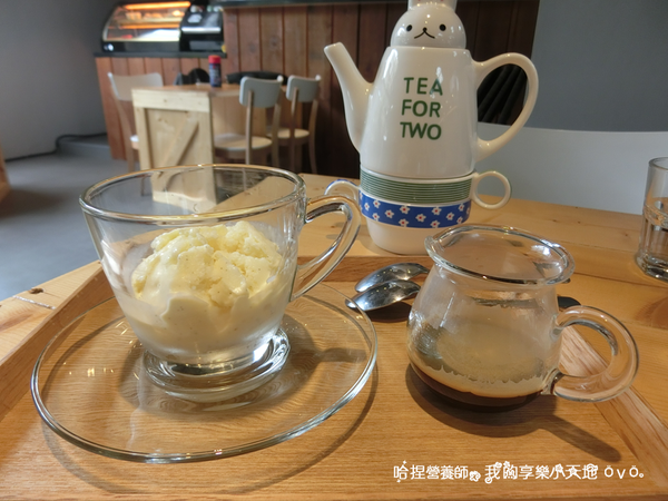 【北投美食】《茶咖控輕食咖啡館》輕食、咖啡、下午茶，隱藏在全聯旁的吉利廣場內！