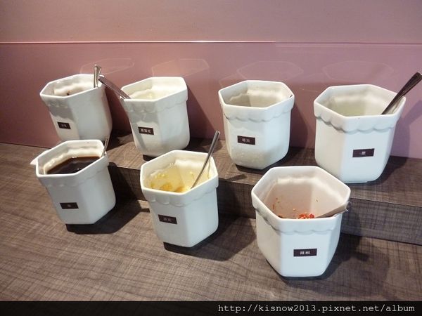 覓精緻鍋物19-醬料.JPG