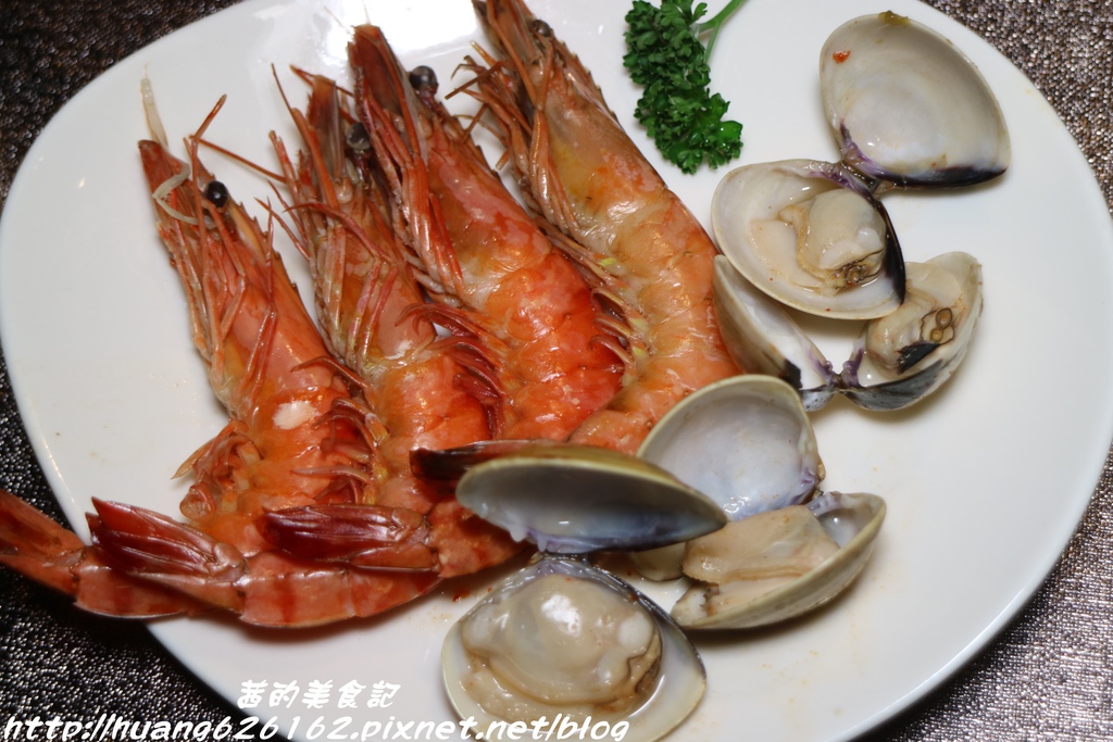 IMG_1039.JPG IMG_1039.JPG