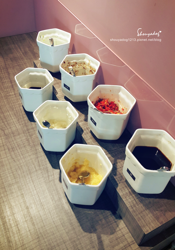 MI'S SERIES 覓精緻鍋物(新莊店)：【鴛鴦鍋】超大鮮甜肉片在這裡 MI'S SERIES 覓精緻鍋物-新莊店