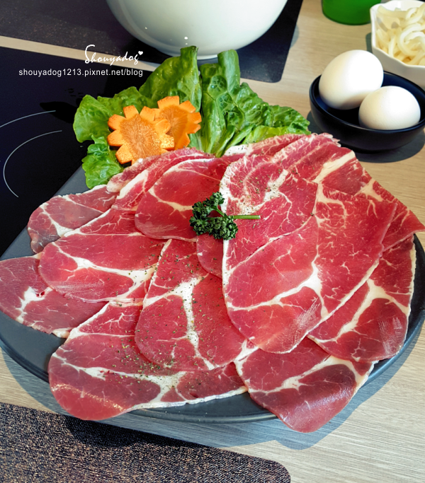 MI'S SERIES 覓精緻鍋物(新莊店)：【鴛鴦鍋】超大鮮甜肉片在這裡 MI'S SERIES 覓精緻鍋物-新莊店