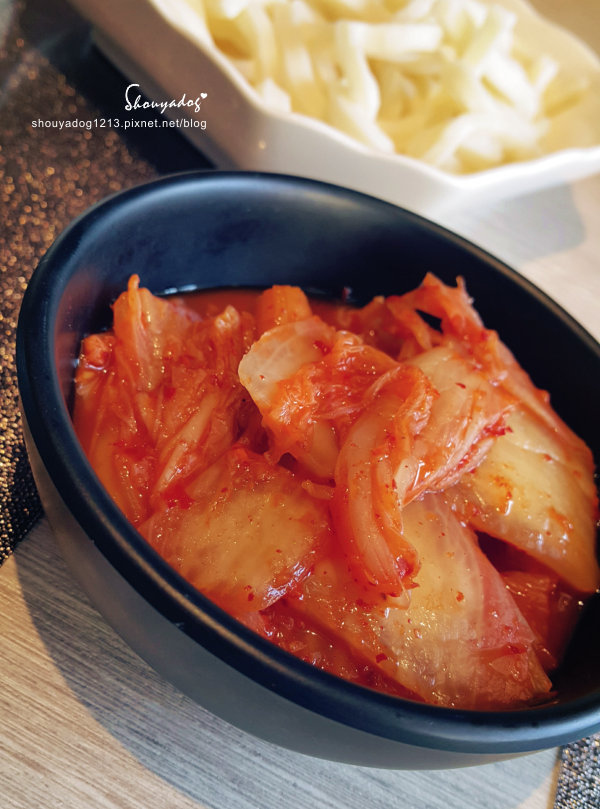 MI'S SERIES 覓精緻鍋物(新莊店)：【鴛鴦鍋】超大鮮甜肉片在這裡 MI'S SERIES 覓精緻鍋物-新莊店