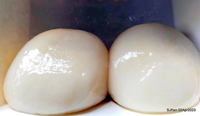 (新竹都城隍廟美食)「周家燒麻糬 」(Mochi with peanuts and sesame fillings), Hsinchu city, Apr 2, 2023, SJKen