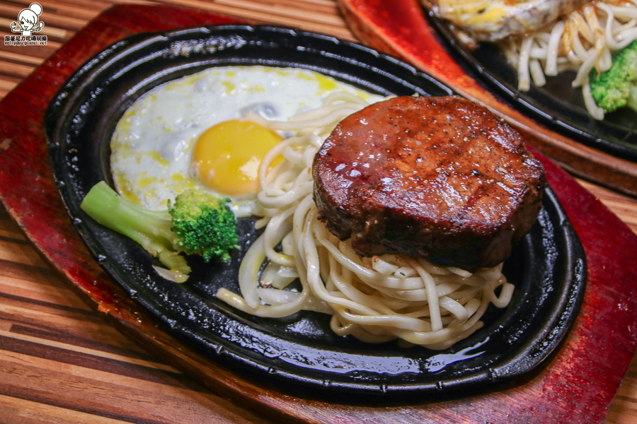 食大客平價炙燒牛排  楠梓 台南 食尚玩家 (11 - 38).jpg