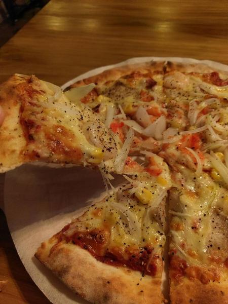 薩克森 比利時餐酒館 Sachsen Beer Bar：薩克森 比利時餐酒館 Sachsen Beer Bar-逢甲青海路上餐酒館 酒類品項重多 餐點選擇也不少 是三五好友聚餐的好選擇