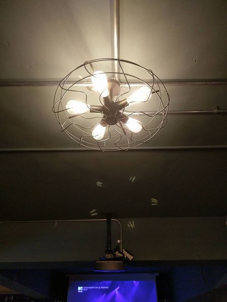 薩克森 比利時餐酒館 Sachsen Beer Bar：薩克森 比利時餐酒館 Sachsen Beer Bar-逢甲青海路上餐酒館 酒類品項重多 餐點選擇也不少 是三五好友聚餐的好選擇