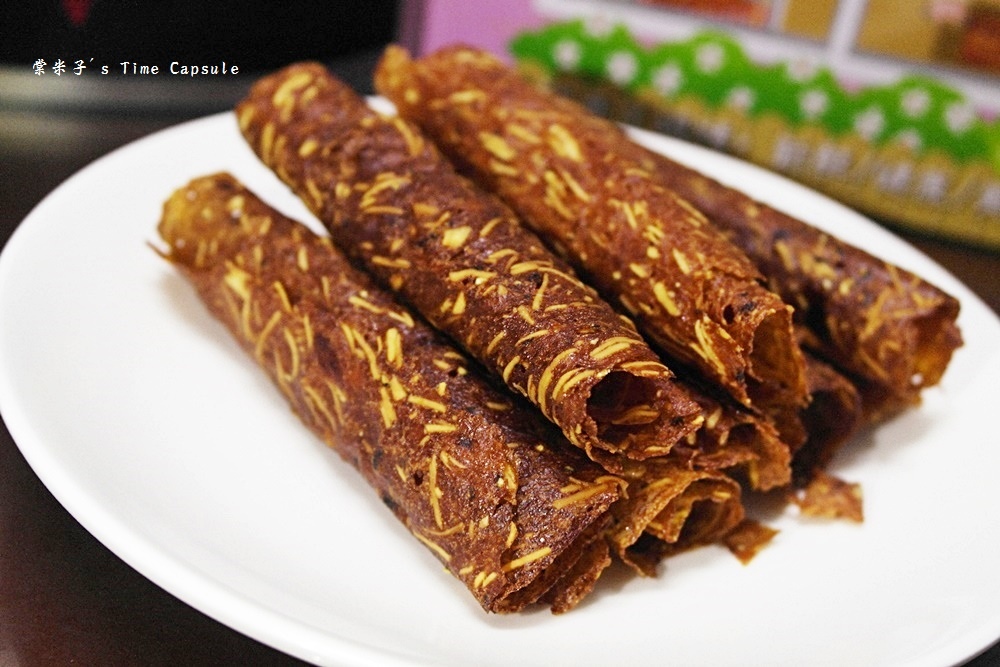 [宅配]明成軒　蛋捲型黑胡椒杏仁豬肉薄片－蛋捲造型更容易入口！愈吃愈涮嘴！