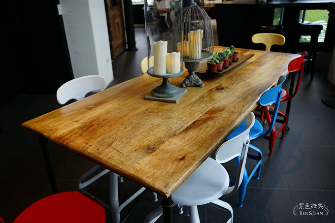 宜蘭縣頭城鎮黑宅咖啡Black House》隱身鄉間黑色外牆獨特與品味兼具的咖啡館