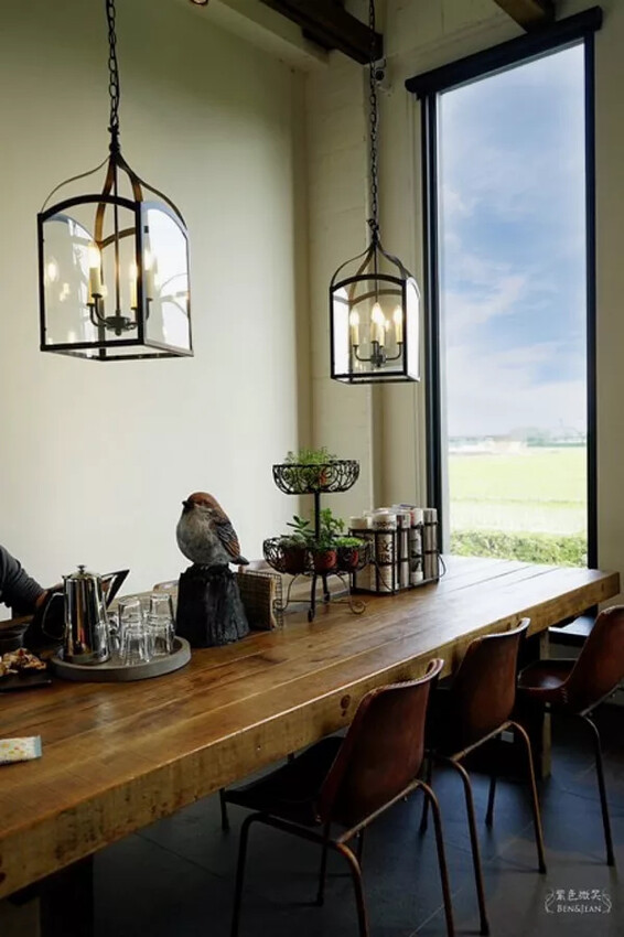 宜蘭縣頭城鎮黑宅咖啡Black House》隱身鄉間黑色外牆獨特與品味兼具的咖啡館