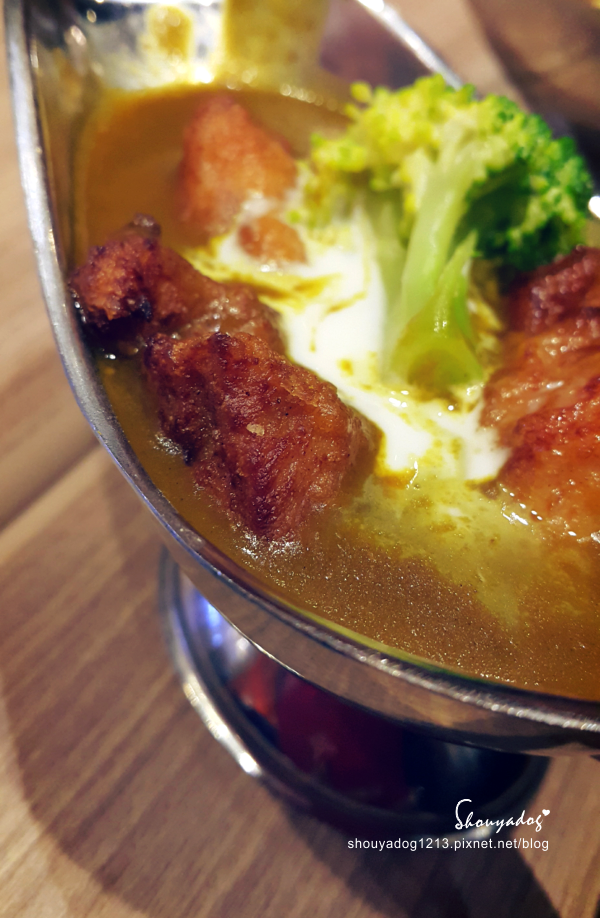 魔法咖哩(八德店)：【咖哩專賣】咖哩控必吃!! 免費無限續飯續醬的魔法咖哩-桃園八德店