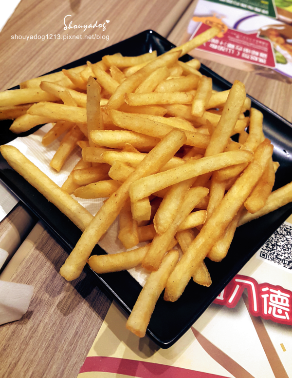 魔法咖哩(八德店)：【咖哩專賣】咖哩控必吃!! 免費無限續飯續醬的魔法咖哩-桃園八德店