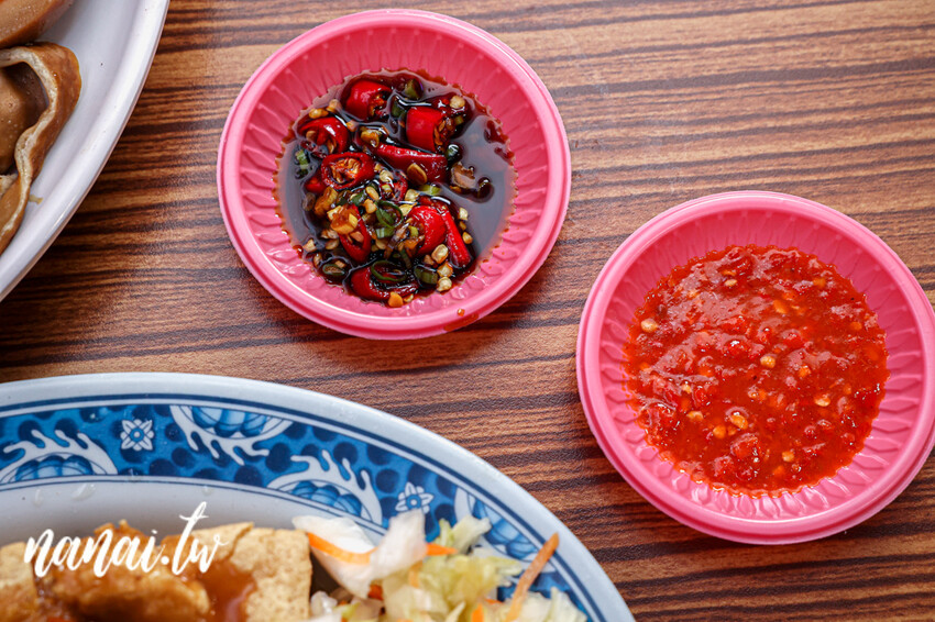 溪湖在地25年老店！就是這碗內行必點餛飩尬意麵、香酥臭豆腐，更佛是免費可樂喝到爽、內用也有冷氣吹，林家南投意麵