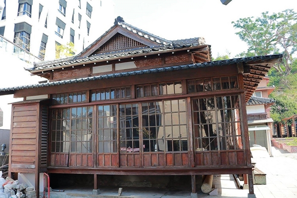 彰化武德殿：【彰化景點】彰化武德殿~日劇時代柔道與劍道的武道場/穿越時代劇/八卦山順遊