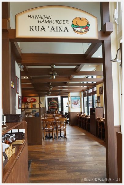 KUA-AINA-店內座位-5.JPG