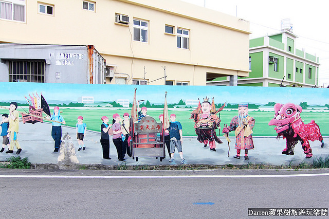 『彰化和美景點』卡里善之樹-為愛撐傘★熱門打卡秘境繽紛彩虹雨傘巷/卡里善之樹Rainbow House雨傘樹IG熱點