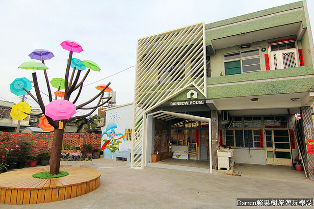 『彰化和美景點』卡里善之樹-為愛撐傘★熱門打卡秘境繽紛彩虹雨傘巷/卡里善之樹Rainbow House雨傘樹IG熱點