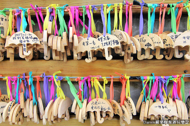 『彰化和美景點』卡里善之樹-為愛撐傘★熱門打卡秘境繽紛彩虹雨傘巷/卡里善之樹Rainbow House雨傘樹IG熱點