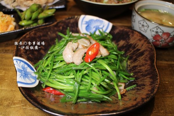 激安の食事酒場(市府二店)：信義區日式商業午餐『激安の食事酒場(市府二號店)』串燒/居酒屋/捷運市政府站