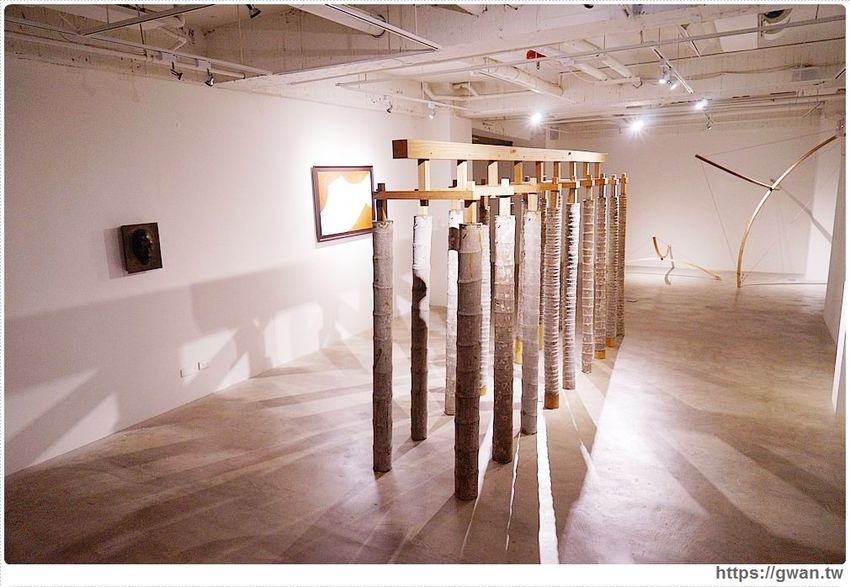 超逼真的柳川打卡牆居然藏在銀行裡？台中市區五個藝術亮點報你知，還可以免費看展覽喲~