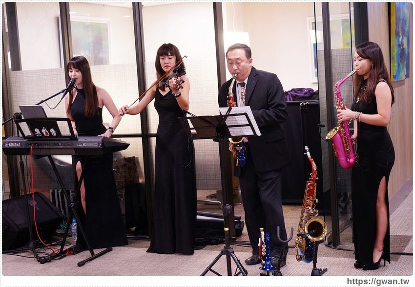 超逼真的柳川打卡牆居然藏在銀行裡？台中市區五個藝術亮點報你知，還可以免費看展覽喲~