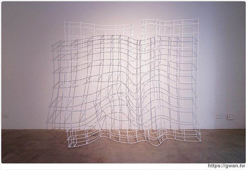 超逼真的柳川打卡牆居然藏在銀行裡？台中市區五個藝術亮點報你知，還可以免費看展覽喲~