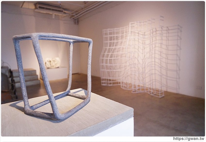 超逼真的柳川打卡牆居然藏在銀行裡？台中市區五個藝術亮點報你知，還可以免費看展覽喲~