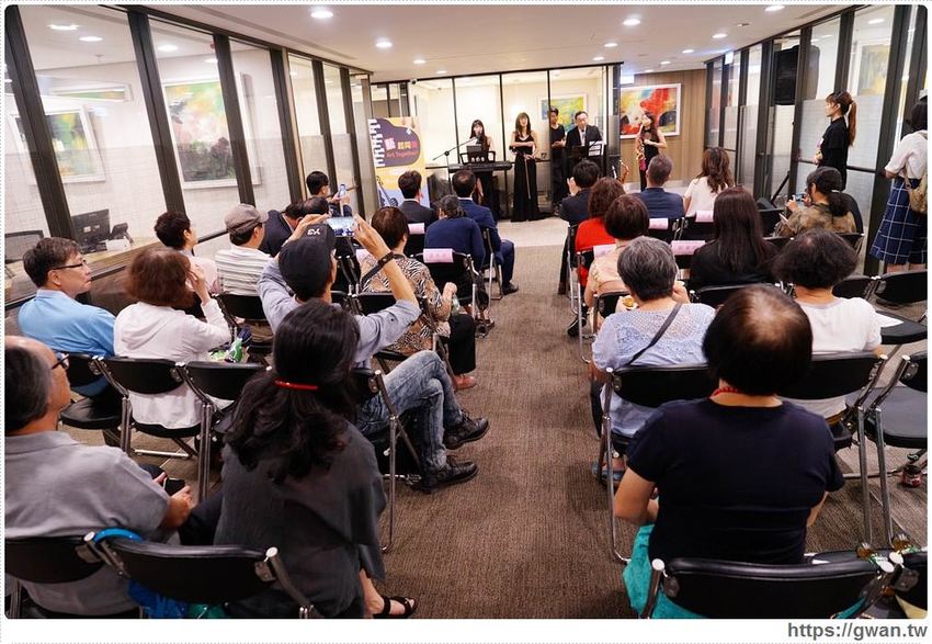 超逼真的柳川打卡牆居然藏在銀行裡？台中市區五個藝術亮點報你知，還可以免費看展覽喲~