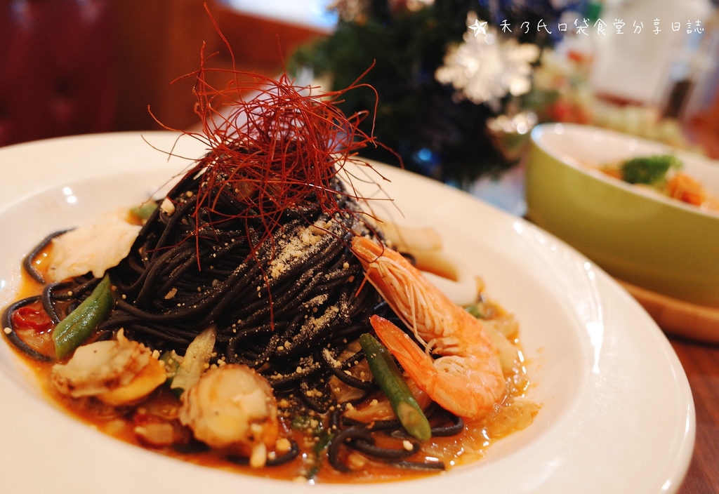 17-12-10-07-56-12-664_deco.jpg 17-12-10-07-56-12-664_deco.jpg