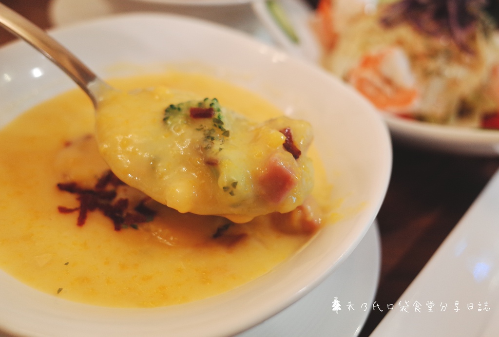 17-12-09-16-47-05-898_deco.jpg 17-12-09-16-47-05-898_deco.jpg