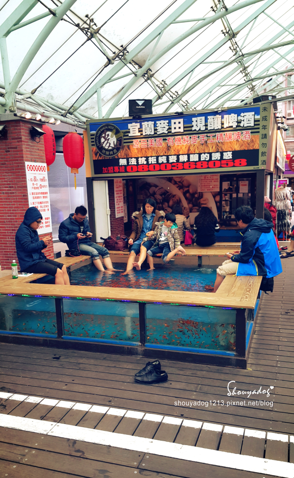 湯圍溝溫泉公園:【觀光景點】來給小魚吃吃你的腳皮 湯圍溝溫泉公園 in宜蘭