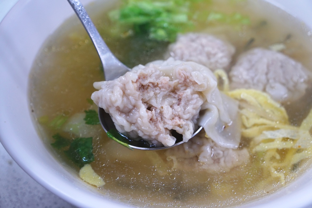 鮮肉大餛飩湯