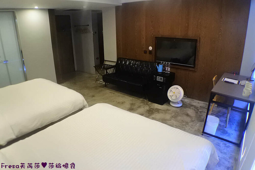 高雄飯店【帕鉑舍旅】高雄火車站斜對面／後驛商圈旁.優雅藝術的質感旅宿.房間大地點棒│家庭旅行│商務飯店