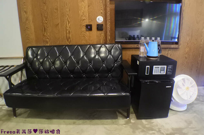 高雄飯店【帕鉑舍旅】高雄火車站斜對面／後驛商圈旁.優雅藝術的質感旅宿.房間大地點棒│家庭旅行│商務飯店