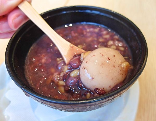 大戶屋(長春店)：❤️美食❤️【台北。中山】大戶屋 / 長春店★日式定食/醬煮澎湖青斑/韓式泡菜鍋