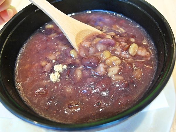 大戶屋(長春店)：❤️美食❤️【台北。中山】大戶屋 / 長春店★日式定食/醬煮澎湖青斑/韓式泡菜鍋