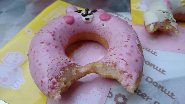 Mister Donut 統一多拿滋(巨蛋門市)：高雄漢神巨蛋~Mister Donut 多拿滋~少女心大爆發~超萌卡娜赫拉粉紅兔兔和P助甜甜圈~期間限定的呦~