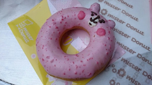 Mister Donut 統一多拿滋(巨蛋門市)：高雄漢神巨蛋~Mister Donut 多拿滋~少女心大爆發~超萌卡娜赫拉粉紅兔兔和P助甜甜圈~期間限定的呦~