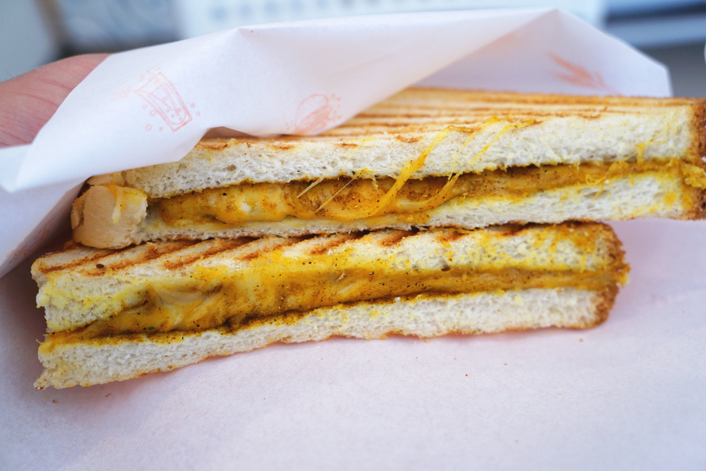 印度咖啡烤乳酪三明治