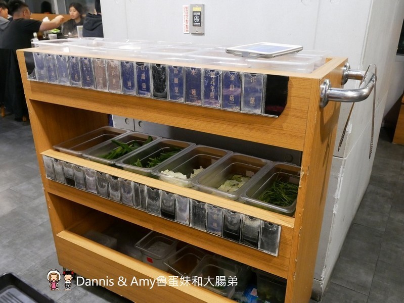 《新竹壽喜燒吃到飽餐廳》金大鋤壽喜燒(小蒙牛集團)。牛豬雞鴨蝦/蔬菜/甜品/飲料隨你點︱新竹車站附近晶品城購物廣場13樓(影片) 《新竹壽喜燒吃到飽餐廳》金大鋤壽喜燒(小蒙牛集團)。牛豬雞鴨蝦/蔬菜/甜品/飲料隨你點︱新竹車站附近晶品城購物廣場13樓(影片)