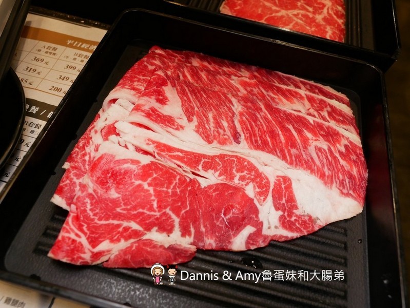 《新竹壽喜燒吃到飽餐廳》金大鋤壽喜燒(小蒙牛集團)。牛豬雞鴨蝦/蔬菜/甜品/飲料隨你點︱新竹車站附近晶品城購物廣場13樓(影片) 《新竹壽喜燒吃到飽餐廳》金大鋤壽喜燒(小蒙牛集團)。牛豬雞鴨蝦/蔬菜/甜品/飲料隨你點︱新竹車站附近晶品城購物廣場13樓(影片)