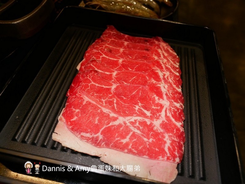 《新竹壽喜燒吃到飽餐廳》金大鋤壽喜燒(小蒙牛集團)。牛豬雞鴨蝦/蔬菜/甜品/飲料隨你點︱新竹車站附近晶品城購物廣場13樓(影片) 《新竹壽喜燒吃到飽餐廳》金大鋤壽喜燒(小蒙牛集團)。牛豬雞鴨蝦/蔬菜/甜品/飲料隨你點︱新竹車站附近晶品城購物廣場13樓(影片)