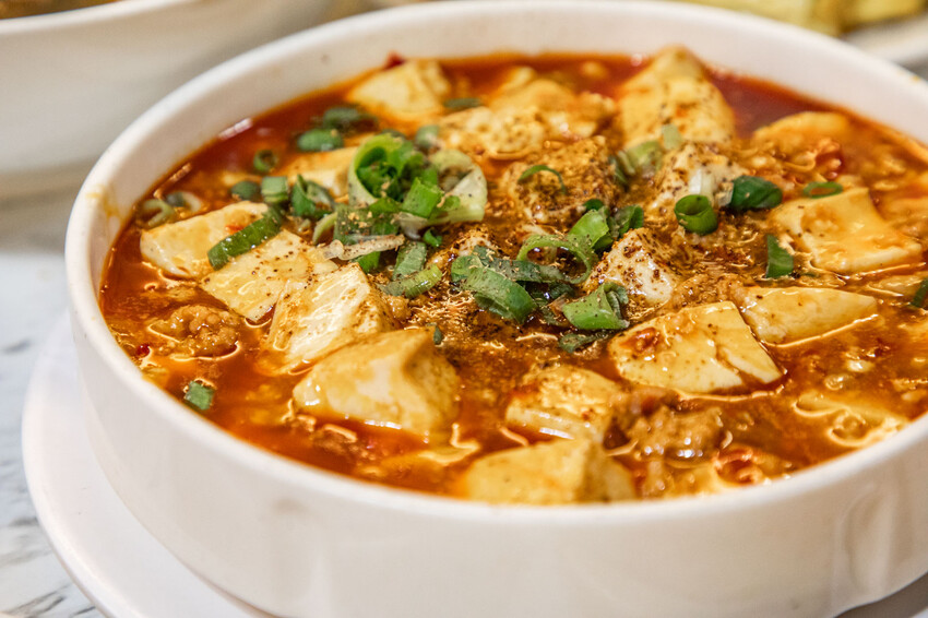 左營平價快炒推薦！四海一家吃飽又打包，到道地北平味。