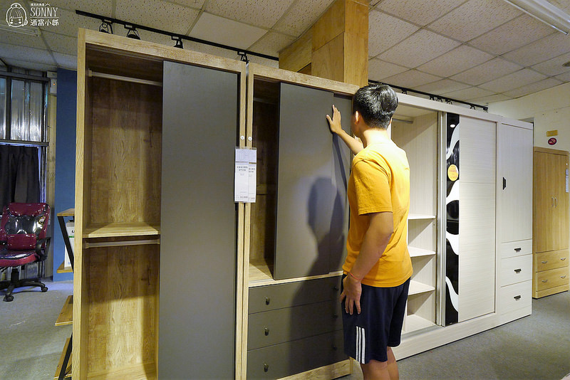 億家具倉庫批發(屏東店)