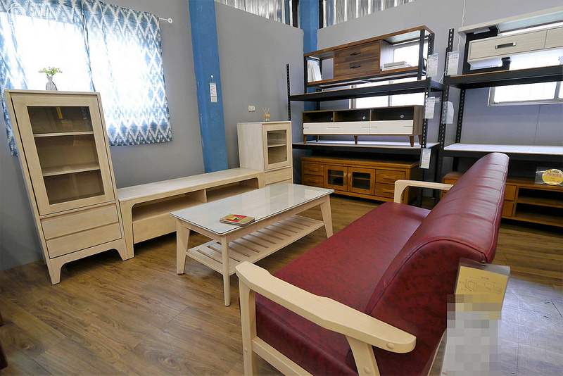 億家具倉庫批發(屏東店)